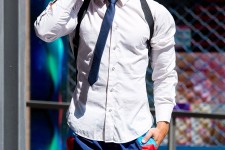 东海泳拆男模(时髦泳拆男模)