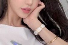 东海全国在线兼职女伴游联系人(富婆中介2717281818)