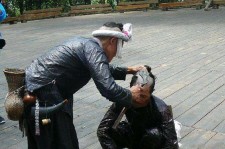 东海欲带老伴游遍中国(带着老伴去旅游)
