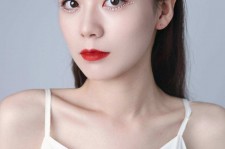 东海兼职模特要打点模卡吗(兼职做模特要交钱拍模卡)