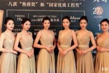 东海模特能够兼职吗(模特能够兼职吗百度)