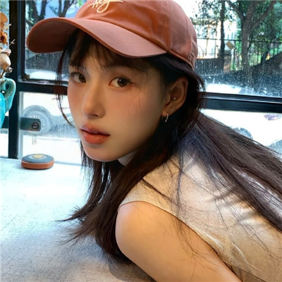 东海伴游女生杨梦研的资料