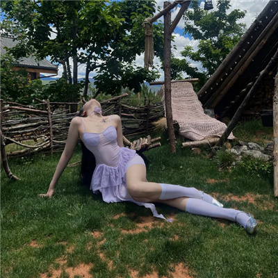 东海伴游女生计玲珑