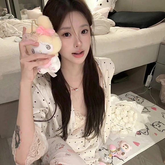东海伴游女生 | 微微的资料